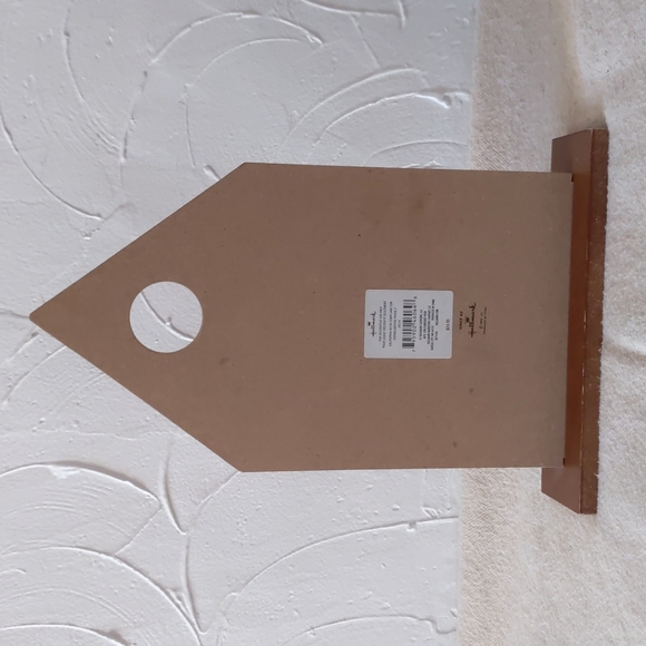 Hallmark Christmas Red Green Home Decoration - Picture 2 of 5